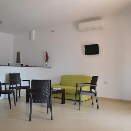 Alex Mike Apartment Agia Anna (Naxos)