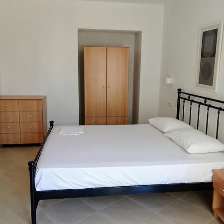 Apartment Alex Mike Agia Anna (Naxos)